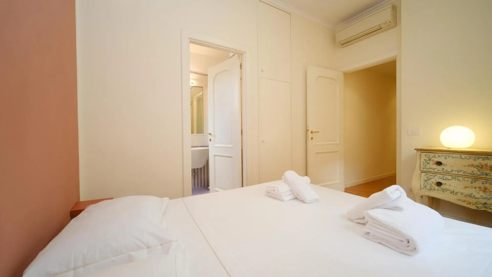 Apartment Elisa'S Trevi Fountain Buddyrent Rome