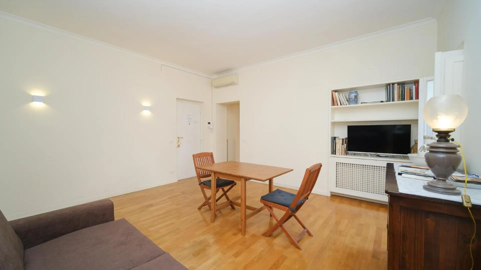 Apartment Elisa'S Trevi Fountain Buddyrent Rome